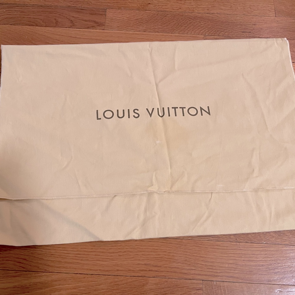 XL LOUIS VUITTON DUST BAG